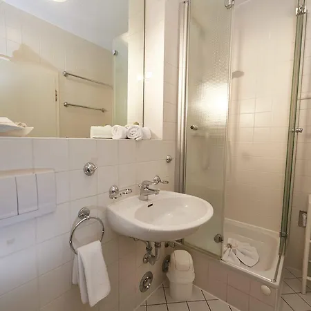 Strandidyll In - Wg 11 Mit Meerblick Und Zwei Balkonen * 宾茨